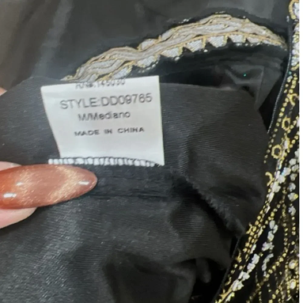 Elegant Black and Gold Art Deco Evening Gown Size M - Picture 7 of 9